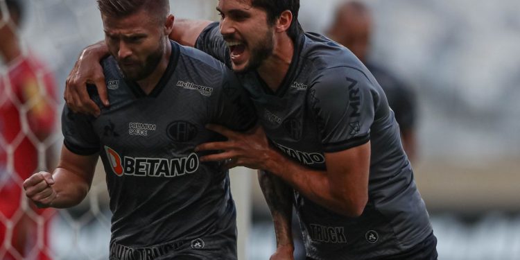 Atlético empata com Tombense e vai à 15ª final consecutiva no Mineiro