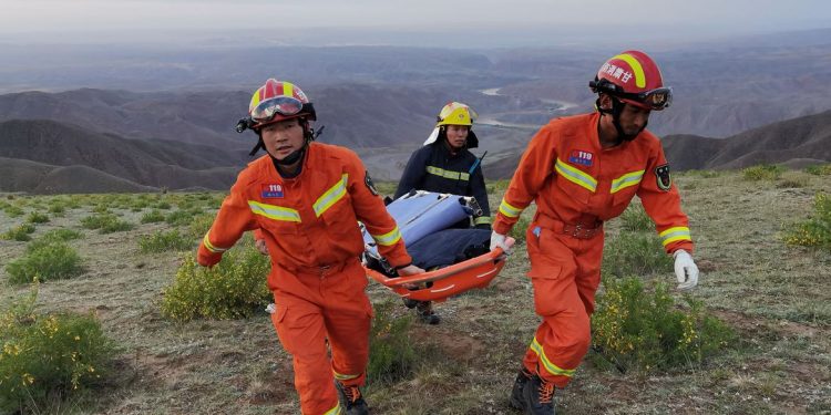 Vinte um atletas morrem em ultramaratona na China