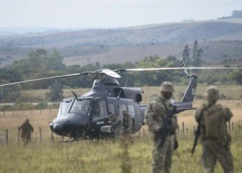 Adolescente mantida refém enviou mensagem à polícia: “Socorro, Lázaro está aqui”
