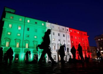 Itália não exigirá máscaras ao ar livre a partir de 28 de junho