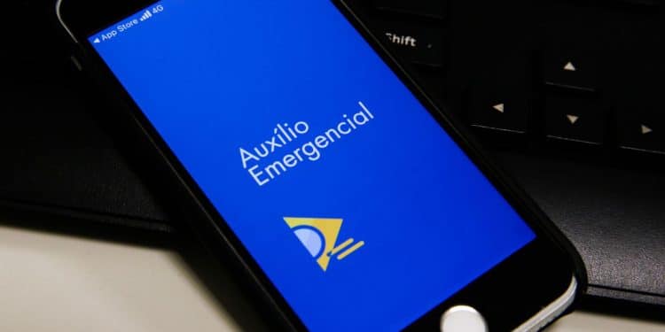Caixa paga auxílio emergencial a nascidos em julho