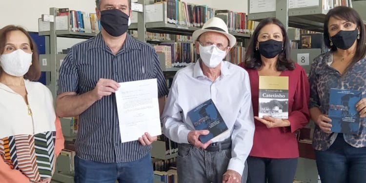 Biblioteca Municipal de Araxá comemora 71 anos e amplia acervo