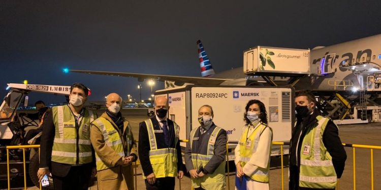 Chega ao Brasil kit intubação doado pela Irlanda