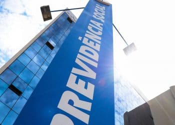 INSS inicia pagamento de segunda parcela do 13º salário a aposentados