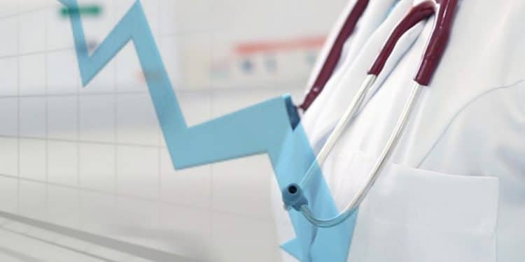 Araxá registra queda de mais de 50% na média de novos casos de Covid-19