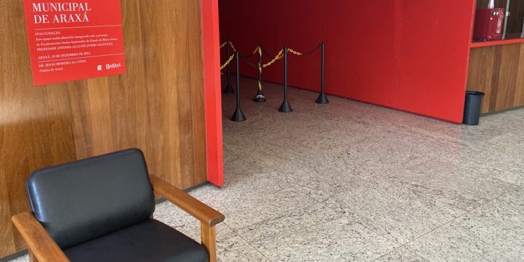 Teatro Municipal oferta agendamento para produções artísticas