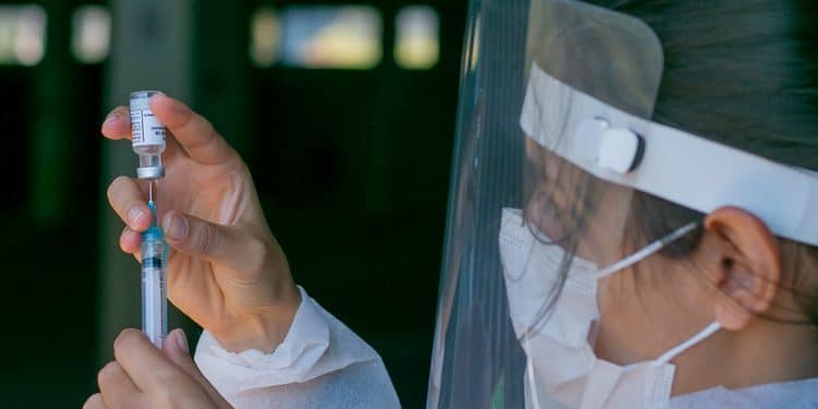 Vacinação para grávidas, puérperas e lactantes acontece na Unisa nesta quinta (24)