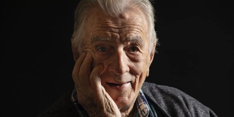 Morre o ator Orlando Drummond, criador do personagem seu Peru