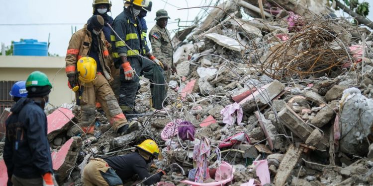 Número de mortos em terremoto no Haiti sobe para quase 2 mil