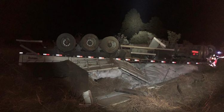 Um homem de 45 anos morreu em um grave acidente na BR 262