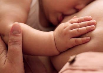 Secretaria Municipal de Saúde esclarece critérios para vacinação de lactantes