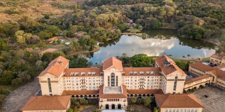 Grande Hotel de Araxá anuncia reabertura para o público amanhã (9)