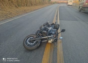 Motociclista morre após sofrer queda e ser atropelado