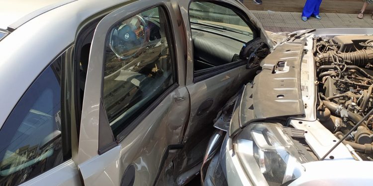 Duas mulheres ficam feridas em acidente na avenida Senador Montandon em Araxá