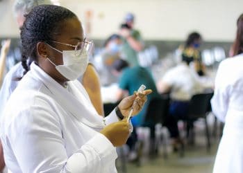 Araxá se prepara para vacinação contra Covid-19 de adolescentes entre 12 e 17 anos com comorbidades