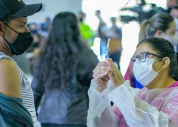 Araxá promove mutirão de 2ª dose de CoronaVac, AstraZeneca e Pfizer nesta quarta e quinta