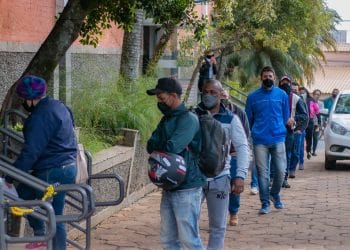 Araxá prorroga antecipação da 2ª dose da CoronaVac, AstraZeneca e Pfizer para esta terça