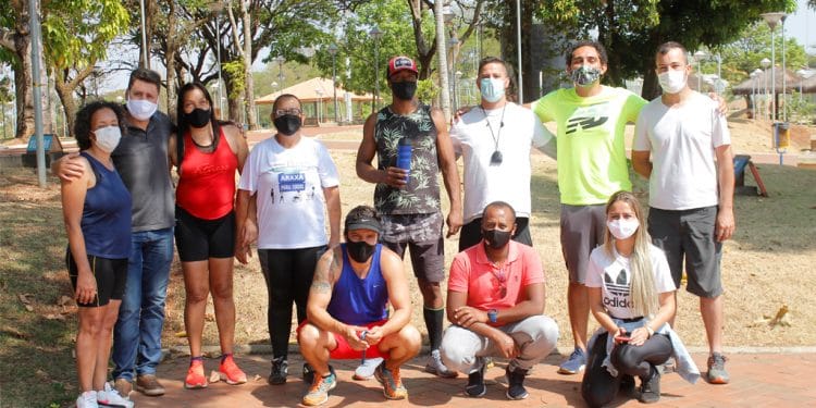 Atletas paralímpicos de Araxá participam de competição regional com apoio da prefeitura