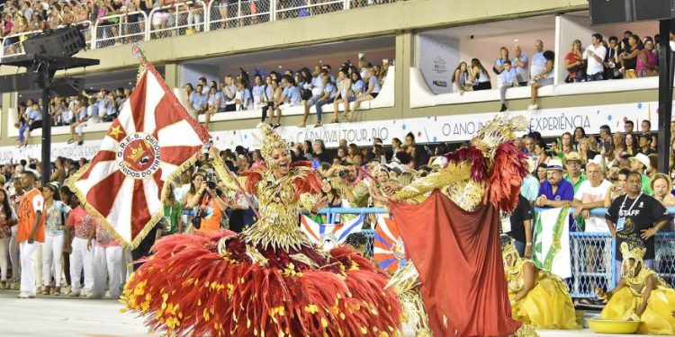 Prefeitura do Rio cancela o carnaval de rua e mantém desfiles na Sapucaí