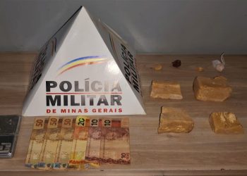 POLÍCIA MILITAR PRENDE AUTOR POR TRÁFICO DE DROGAS EM ARAXÁ/MG