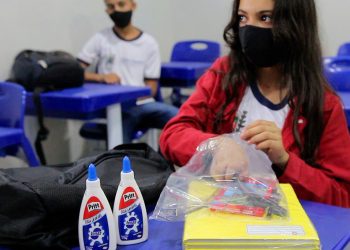 Prefeitura de Araxá inicia a entrega de materiais escolares e uniformes para alunos da rede municipa