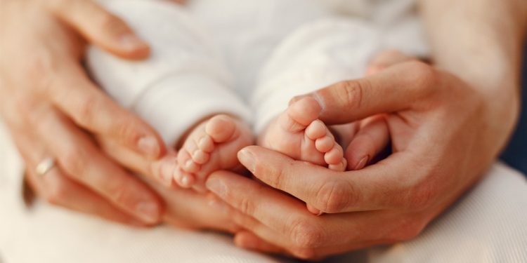 Araxá implanta três projetos de Auxílio Natalidade para mulheres carentes