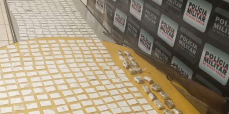 EM PERDIZES / MG POLÍCIA MILITAR PRENDE AUTORES DE ROUBO E TRÁFICO DE DROGAS