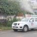 Vigilância em Saúde utiliza carro fumacê para combater a dengue em Araxá