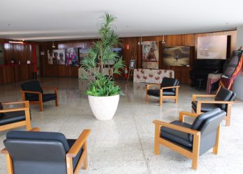 Teatro Municipal Maximiliano Rocha se destaca por ser palco da cultura de Araxá