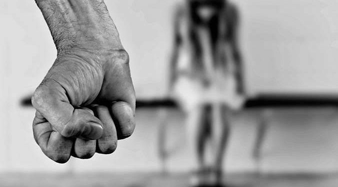 Luta contra a violência à mulher é incluída no currículo escolar em Araxá