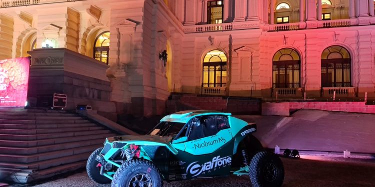 Representando Minas no Sertões 2022, a CBMM apresenta veículos com novas tecnologias de Nióbio em parceria com a Giaffone Racing