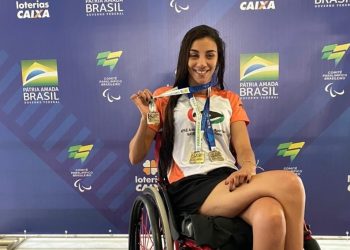 Nadadora apoiada pela Prefeitura de Araxá bate recorde brasileiro na natação paralímpica