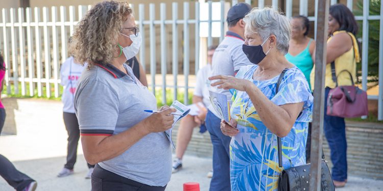 Prefeitura de Araxá promove no Calçadão mobilização contra a dengue