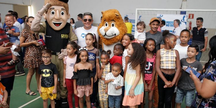 Prefeitura no Bairro reúne mais de 1.200 pessoas no bairro Boa Vista