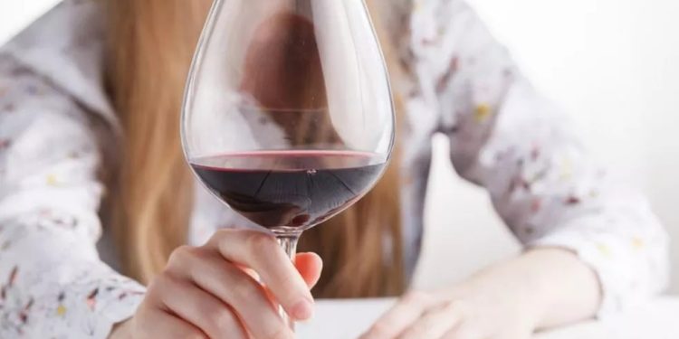 Álcool + frio: entenda o que o combo provoca no nosso corpo e os efeitos da baixa temperatura