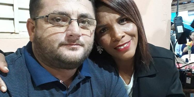 Casal morre em Nova Ponte após colocar churrasqueira dentro do quarto para se proteger contra o frio