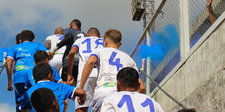 Dínamo enfrenta Varginha neste sábado no Estádio Fausto Alvim