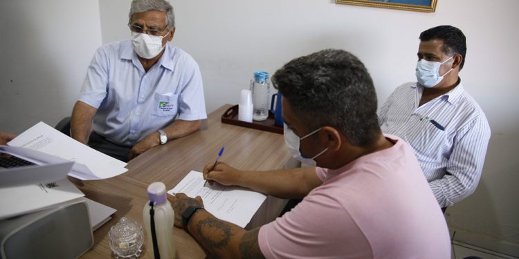 Prefeitura de Araxá assina termo de fomento com o Recanto do Idoso São Vicente de Paulo