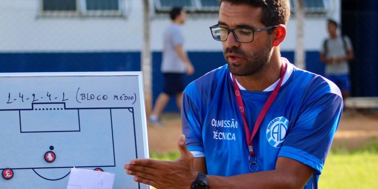 Dínamo busca mais uma vitória no Campeonato Mineiro Sub-15 e Sub-17 neste sábado