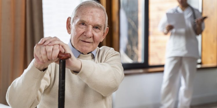 Médico da família alerta sobre os sinais de adoecimento do idoso