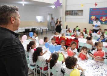 Prefeitura de Araxá equipa unidades infantis de ensino com novo mobiliário