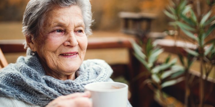 Dicas para reduzir o impacto do frio na saúde dos idosos