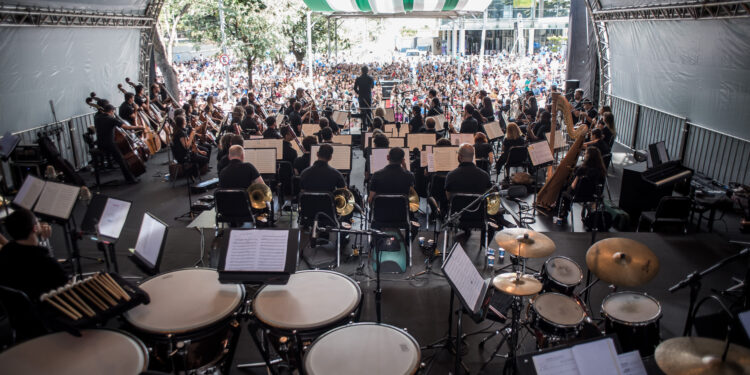 Filarmônica de Minas Gerais faz concerto gratuito em Araxá