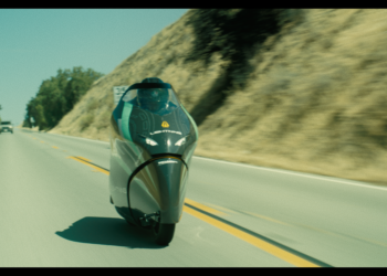 Lightning Motorcycles lança super moto elétrica que busca quebrar o recorde mundial de velocidade