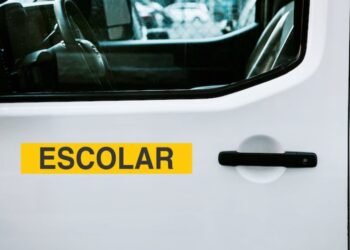 Secretaria Municipal de Educação reabre credenciamento de proprietários de vans escolares para atender alunos da zona rural