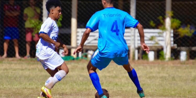 Dínamo goleia na estreia do Campeonato Amador