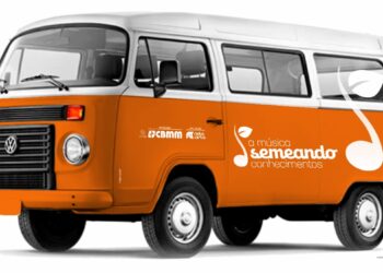 Kombi carregada de cultura levará música instrumental às escolas de Araxá