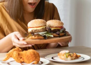 Compulsão alimentar: como reconhecer se você tem esse transtorno