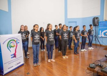 Secretaria Municipal de Educação premia projetos inovadores de professores executados no período pós-pandemia