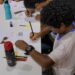 Oficinas de arte-educação da exposição Bancos Indígenas do Brasil contemplam alunos de Araxá